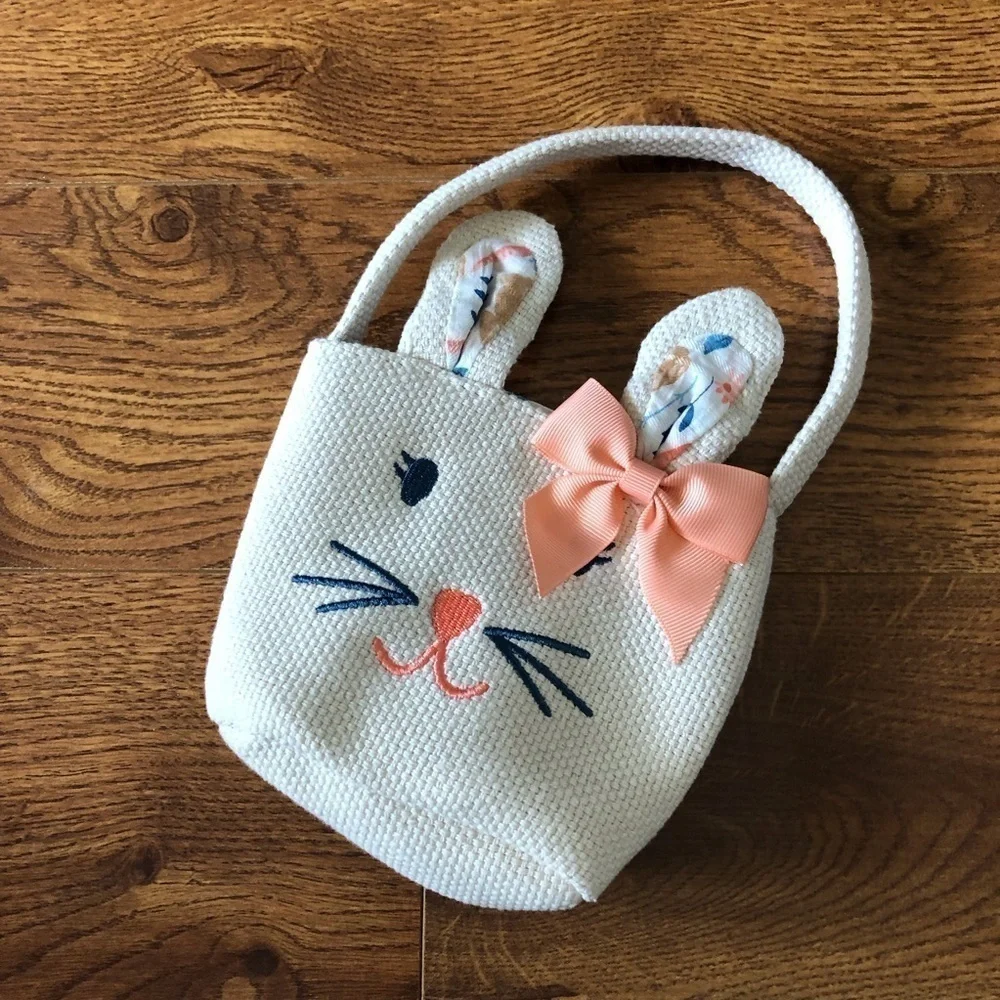Cream lined bunny purse